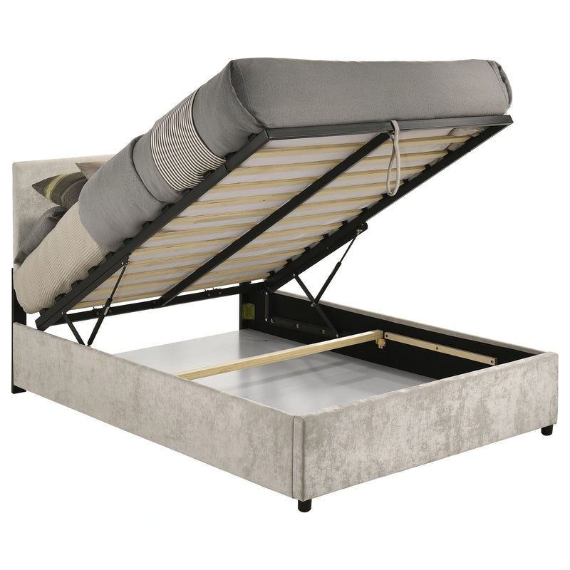 Reeves Queen Bed