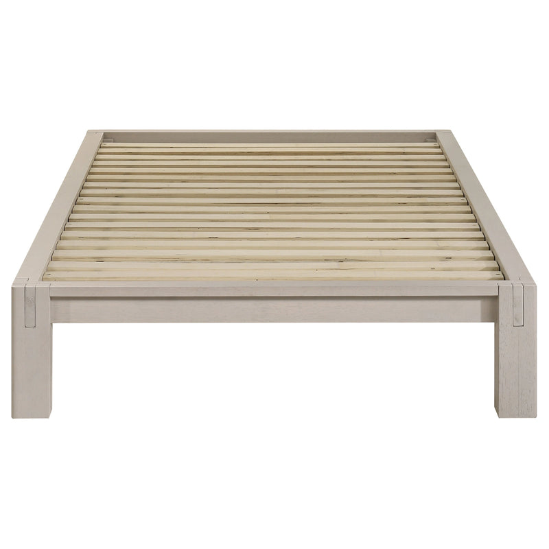 Gislen Queen Bed